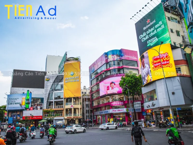 Mẫu bạt pano ốp tường quảng cáo - 6