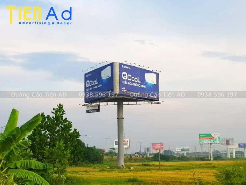 Mẫu biển quảng cáo lật 3 mặt Trivision Billboard - 1