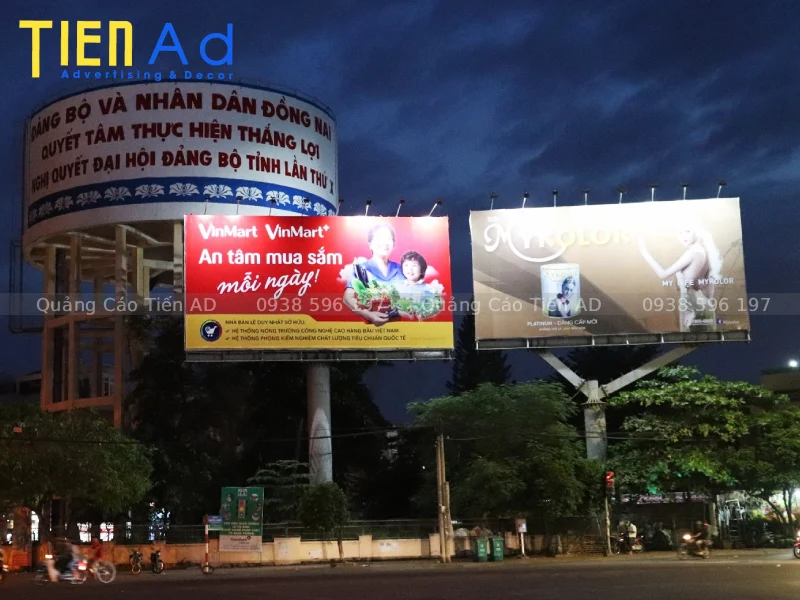 Mẫu billboard ngoài trời - 2