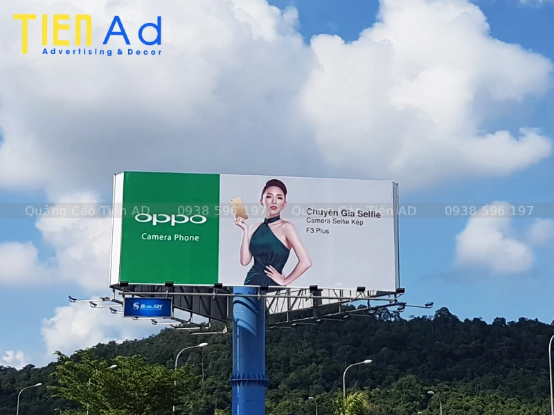 Mẫu billboard ngoài trời - 4
