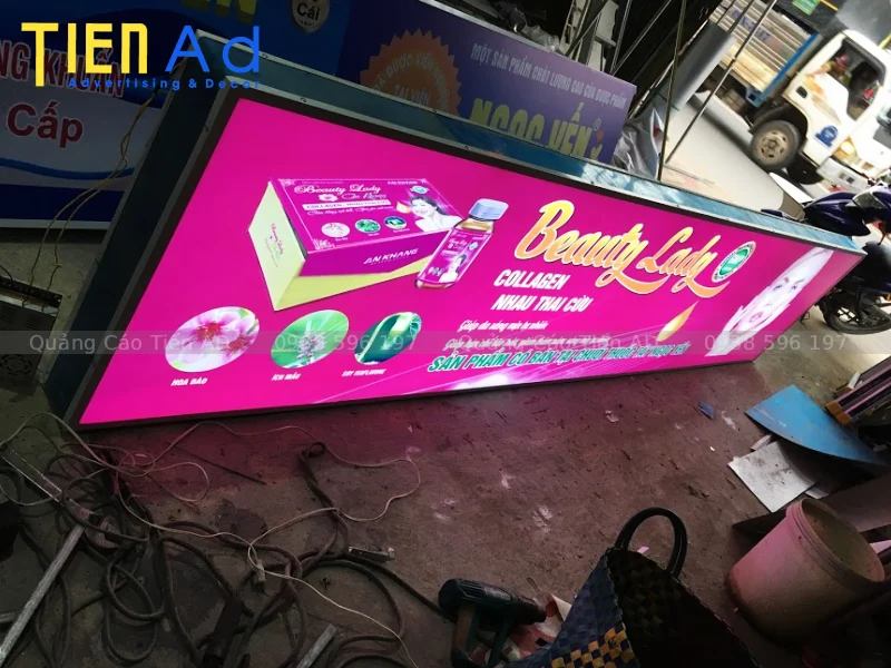 Mẫu hộp đèn bạt không gân đẹp chất lượng