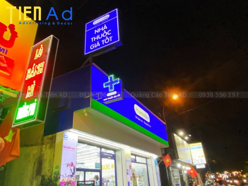 Mẫu hộp đèn nhà thuốc - 8