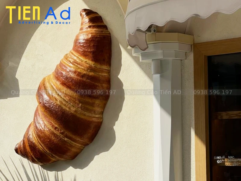 Mẫu mô hình bánh sừng bò composite - 6