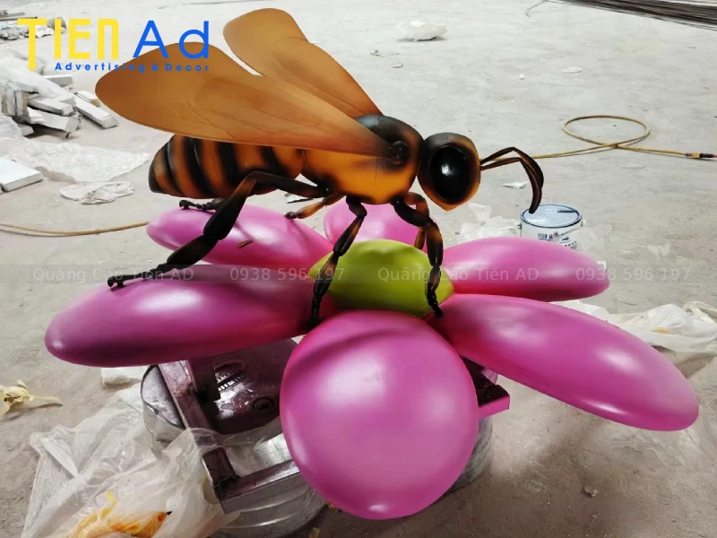 Mẫu mô hình con ong bằng composite - 2