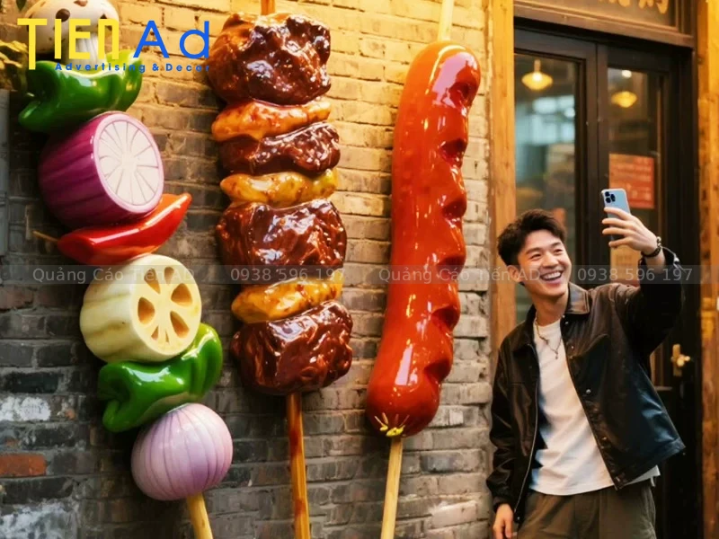 Mẫu mô hình thịt xiên nướng khổng lồ bằng composite - 5