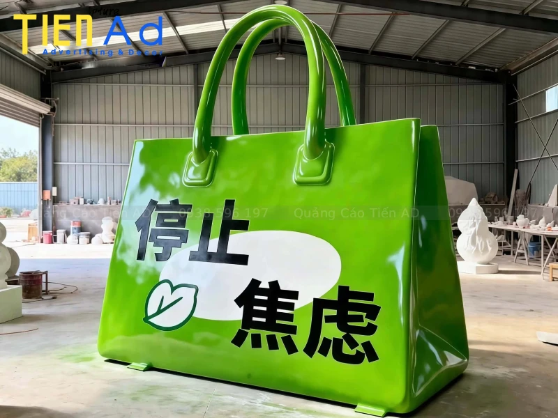 Mẫu mô hình túi xách khổng lồ bằng composite - 4