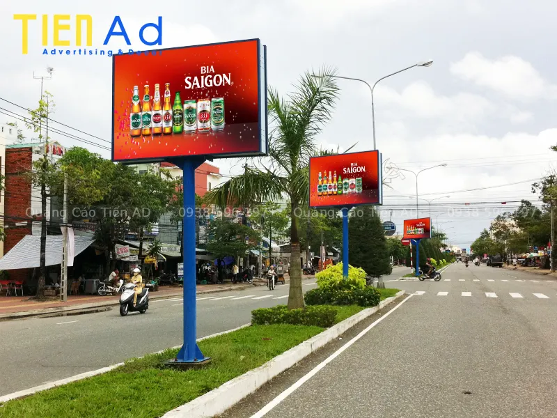 Mẫu pano quảng cáo ngoài trời - 7