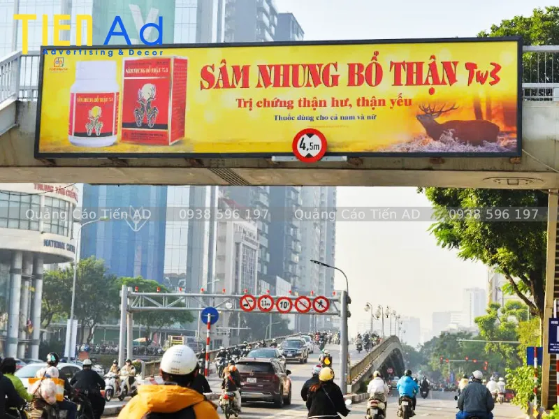 Mẫu pano quảng cáo trên cầu vượt đi bộ - 4