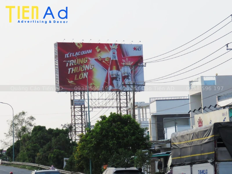 Mẫu thi công thay bạt trụ pano quảng cáo - 4