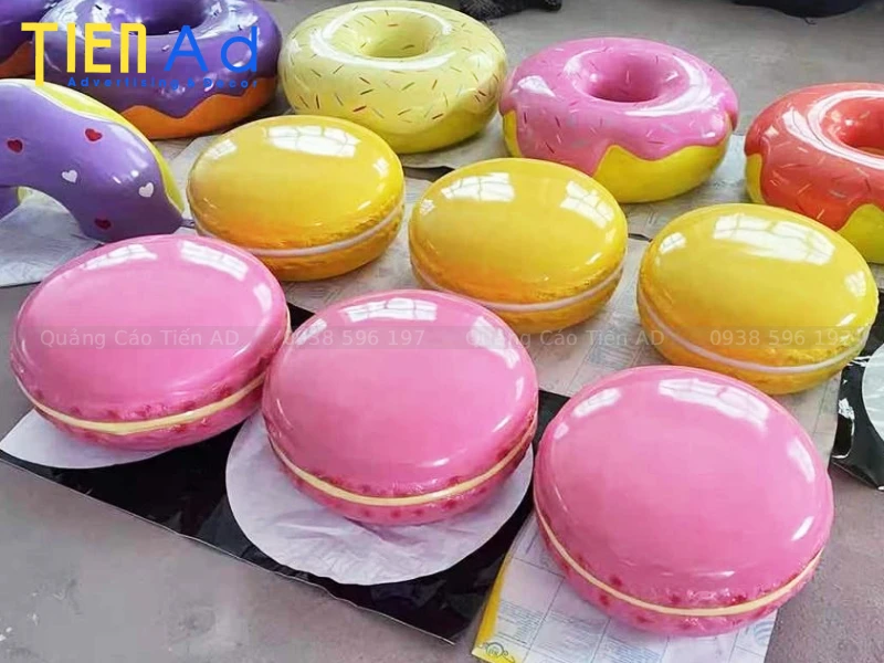 Mô hình bánh macaron bằng composite là gì