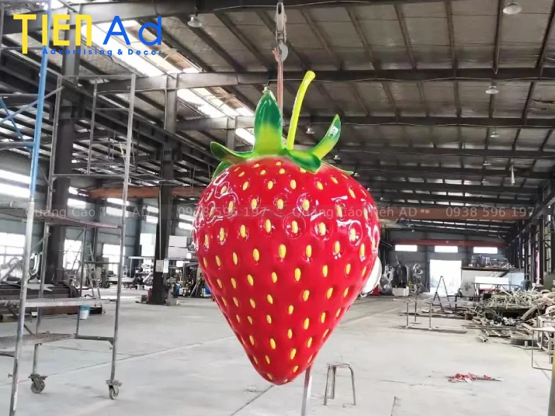 Mô hình dâu tây bằng composite