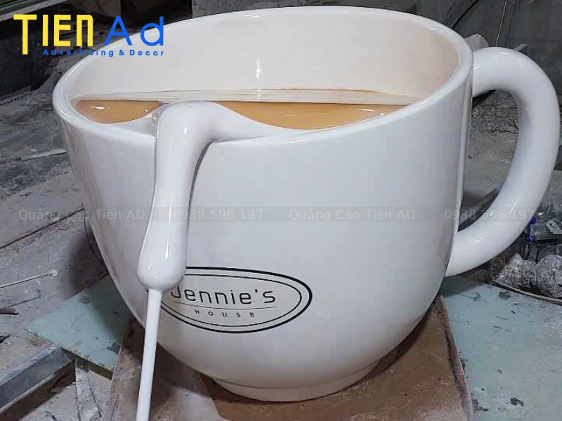 Mô hình ly cafe composite khổng lồ - 3