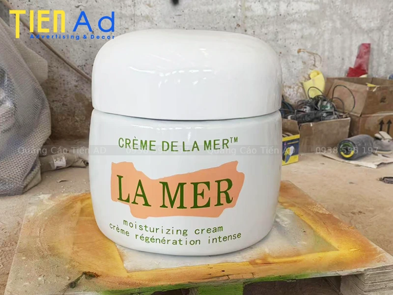 Mô hình mỹ phẩm khổng lồ bằng composite