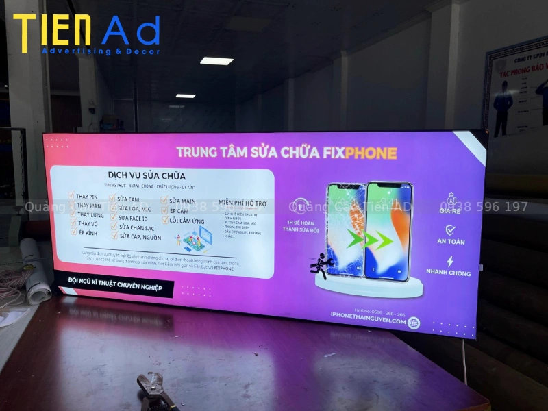 Một số loại hộp đèn cửa hàng điện thoại phổ biến
