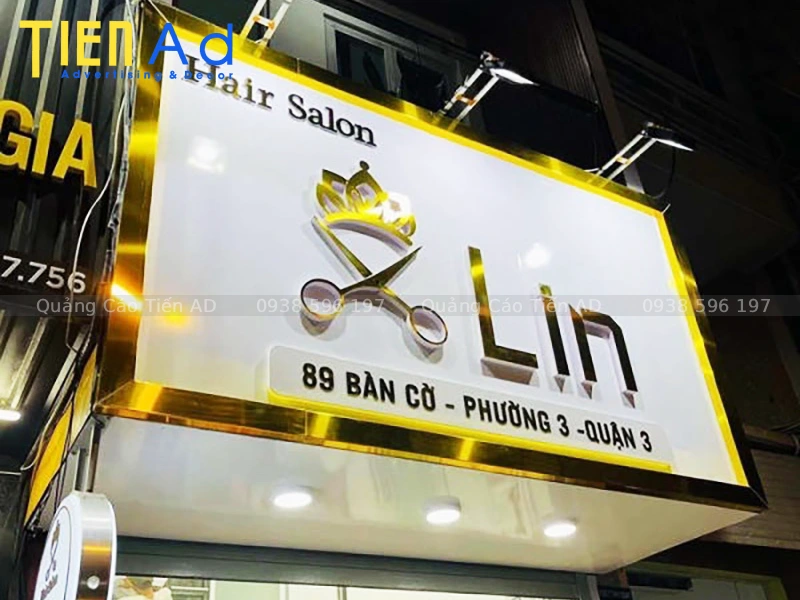 Nên chọn bảng hiệu đèn LED alu mica hay inox khi làm bảng hiệu quảng cáo Quận 3