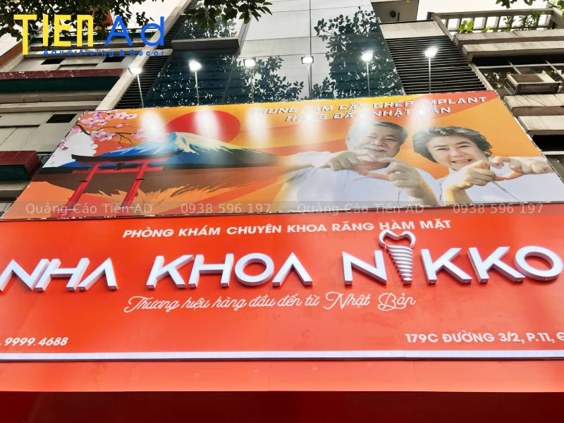 Nên làm bảng quảng cáo nha khoa bằng chất liệu gì bền và đẹp nhất