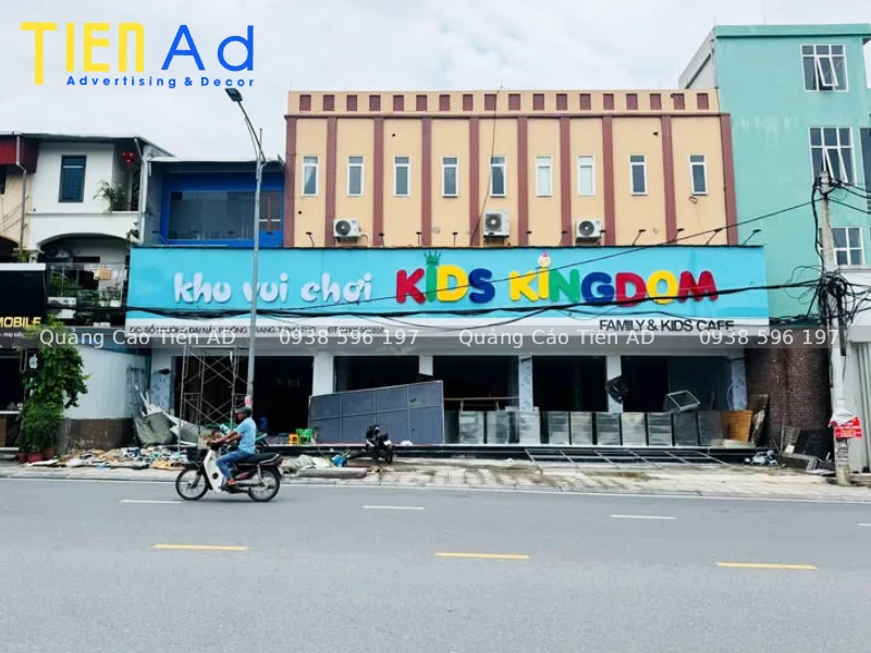 Nguyên tắc thiết kế biển quảng cáo khu vui chơi trẻ em thu hút bé và phụ huynh