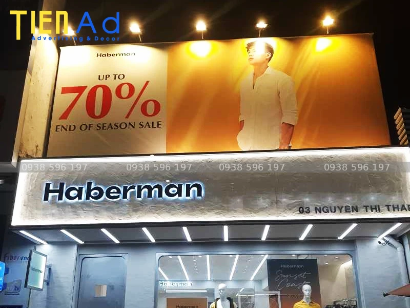 Nhận xét thực tế của khách hàng làm bảng hiệu shop quần áo tại Quảng Cáo Tiến AD