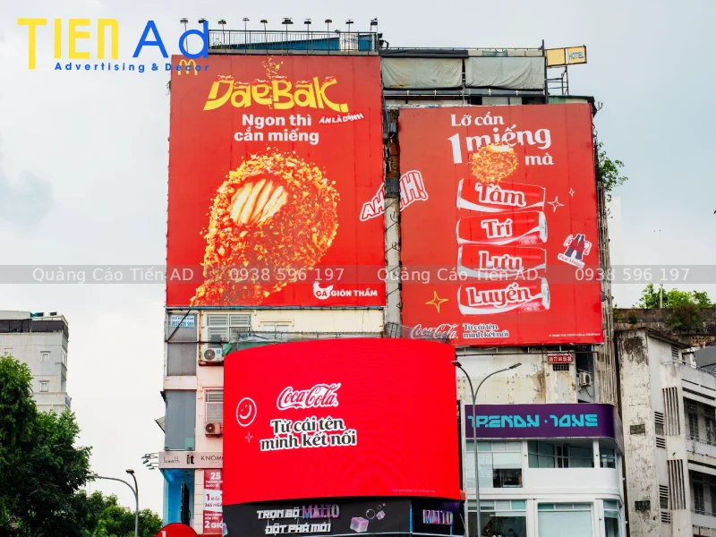 Những lưu ý khi đặt thi công biển quảng cáo tấm lớn