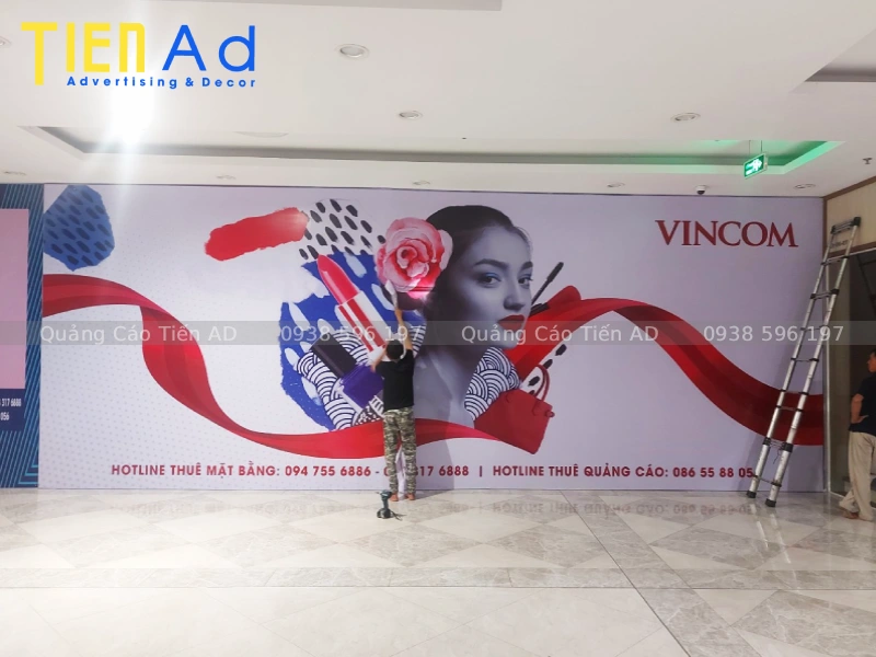 Những lưu ý khi thi công hoarding tại khu vực đông người