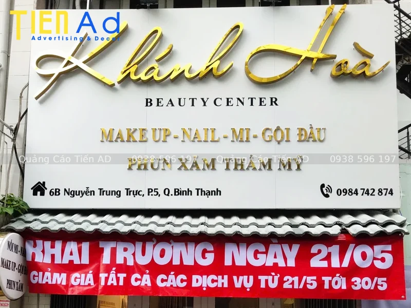 Những lưu ý khi thiết kế bảng hiệu makeup