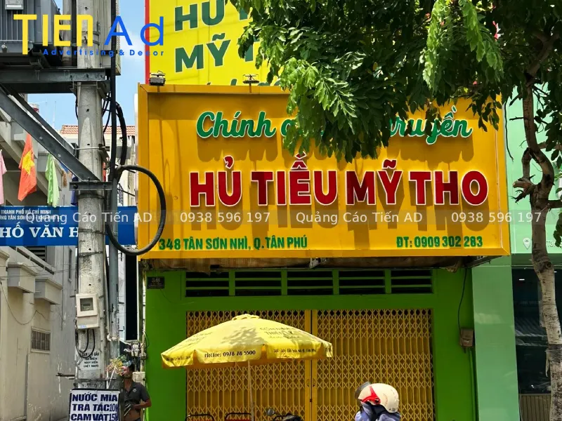 Những lưu ý quan trọng giúp bảng hiệu hủ tiếu sử dụng bền lâu