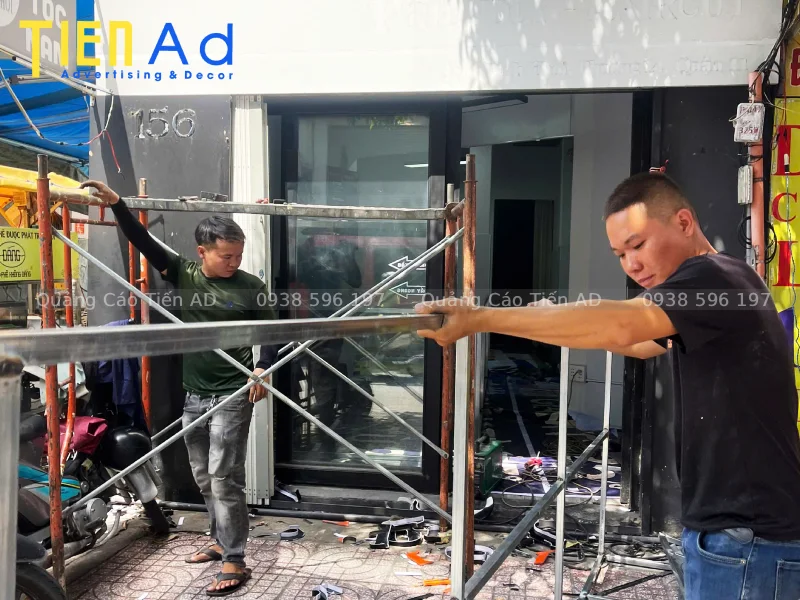 Quảng Cáo Tiến AD chuyên thi công bảng hiệu trọn gói giá rẻ cho các chuỗi cửa hàng