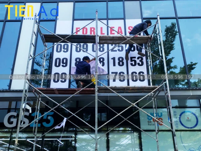 Quảng Cáo Tiến AD chuyên thi công decal dán kính giá rẻ tại TP.HCM