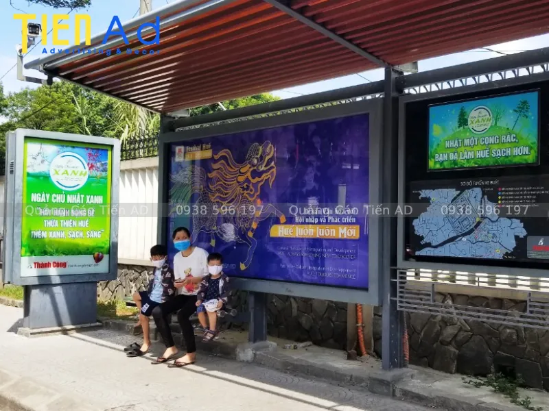 Quảng cáo nhà chờ xe buýt là gì