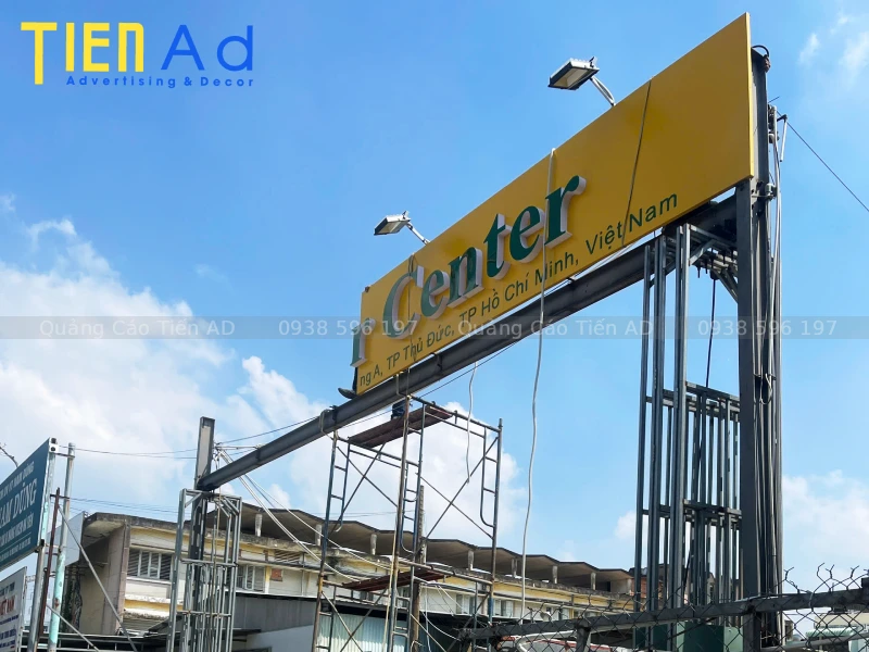 Quy trình bảng hiệu cho SBS Car Center tại Thủ Đức