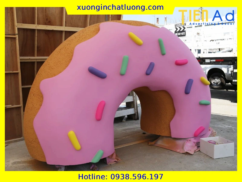 Sản Xuất Mô Hình Bánh Donut Bằng Composite Theo Yêu Cầu