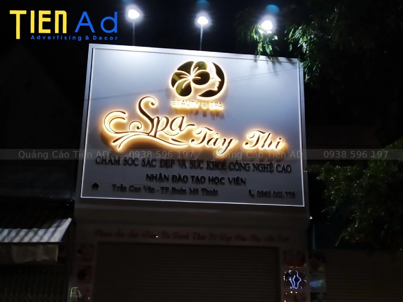 Sự khác biệt của bảng hiệu alu gương so với alu thường