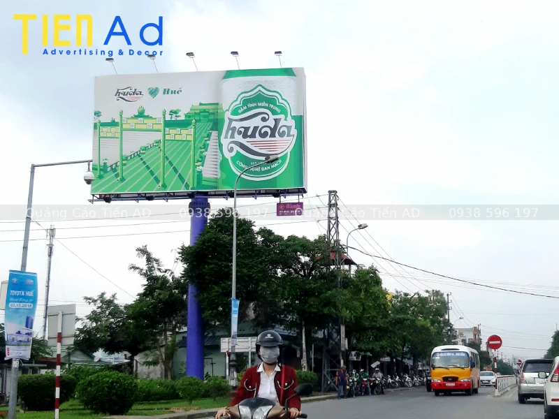 Sự khác biệt giữa thi công thay bạt trụ pano 2 mặt và 3 mặt