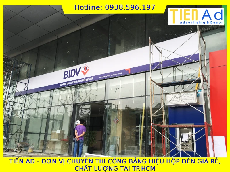 TIẾN AD đơn vị thi công bảng hiệu hộp đèn giá rẻ chất lượng tại TP.HCM