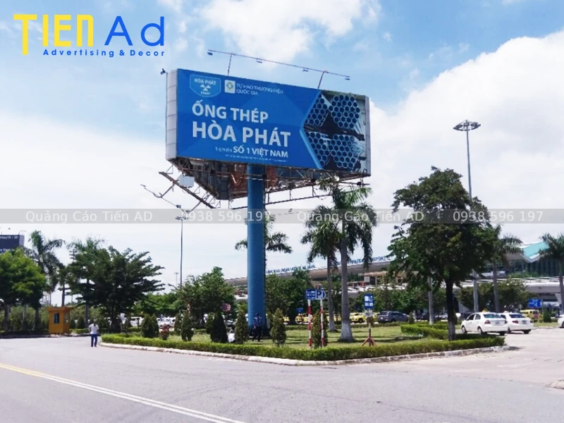 Thi công biển quảng cáo tấm lớn