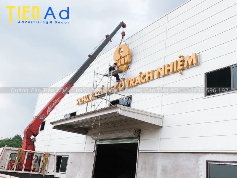 Thi công chữ nổi nhà máy, nhà xưởng
