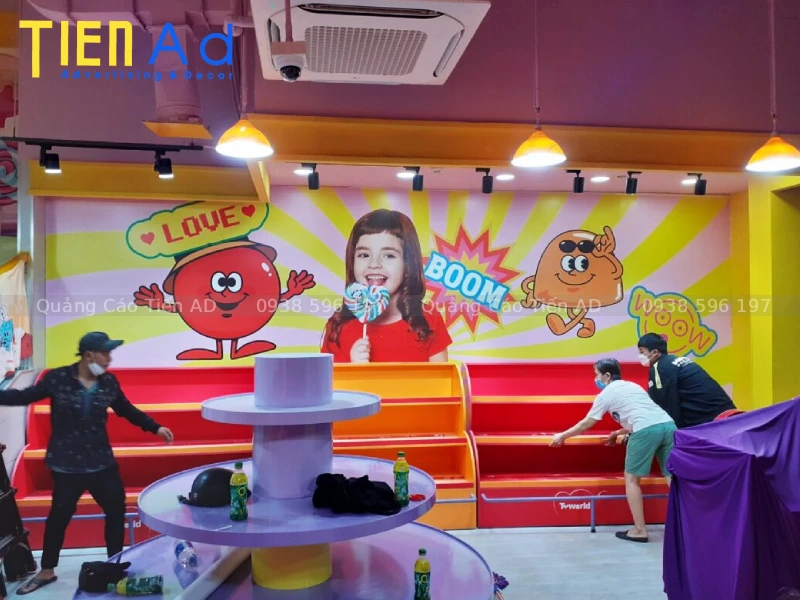 Thi công decal dán tường trang trí