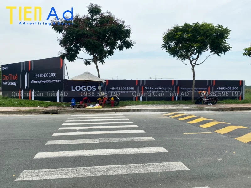 Thi công hoarding cho Logos Ở KCN Củ Chi - 1