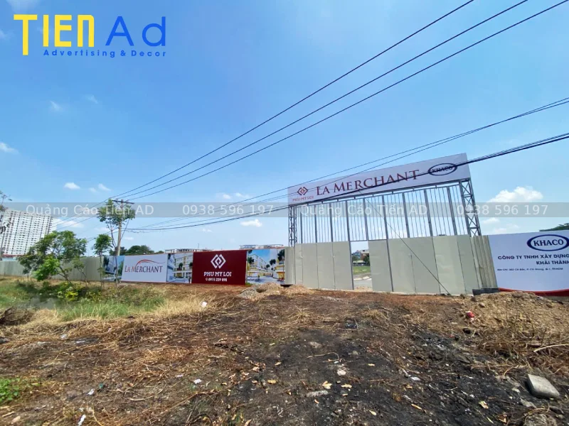 Thi công hoarding dự án La Merchant cho chủ đầu tư Phú Mỹ Lợi - 4