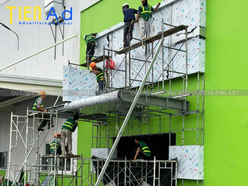 Thi công mái sảnh alu - 5