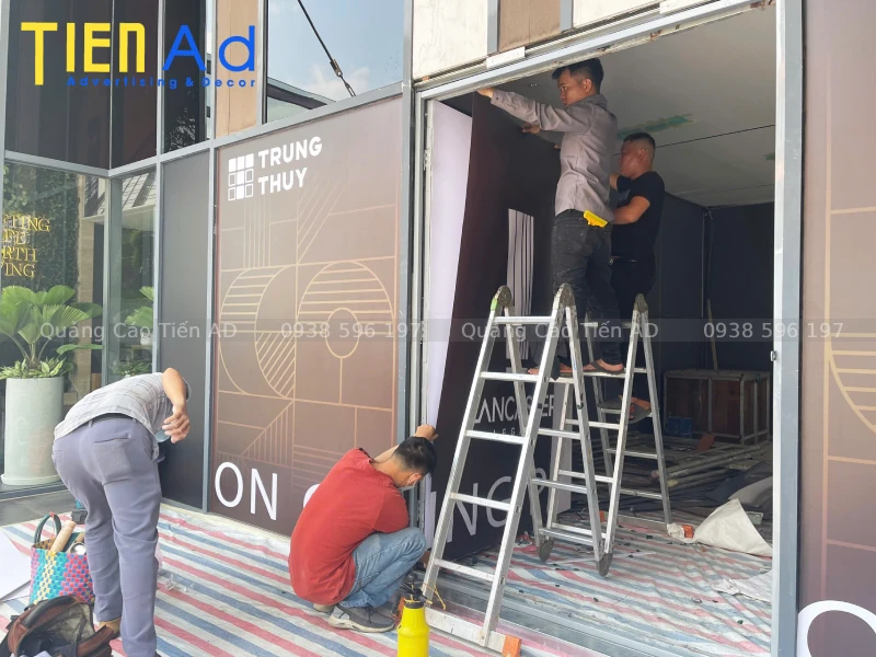 Thông tin thi công decal dán kính dự án Lancaster by Trung Thủy
