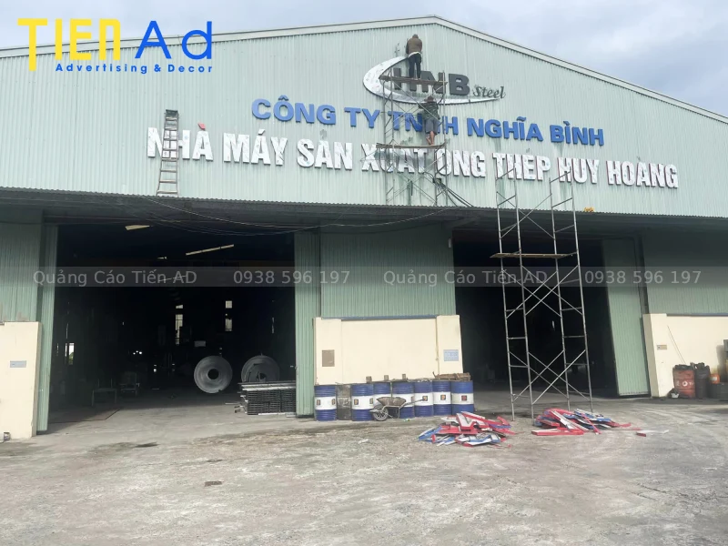 Tiến AD nhận thi công chữ nổi nhà máy, nhà xưởng trọn gói, giá cạnh tranh tại TP.HCM