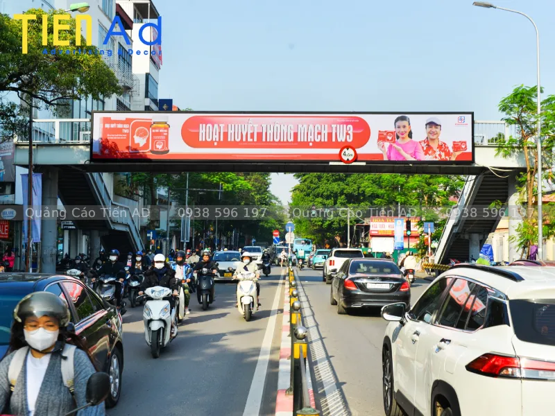 Tiến AD nhận thi công pano quảng cáo trên cầu vượt trọn gói, giá cạnh tranh