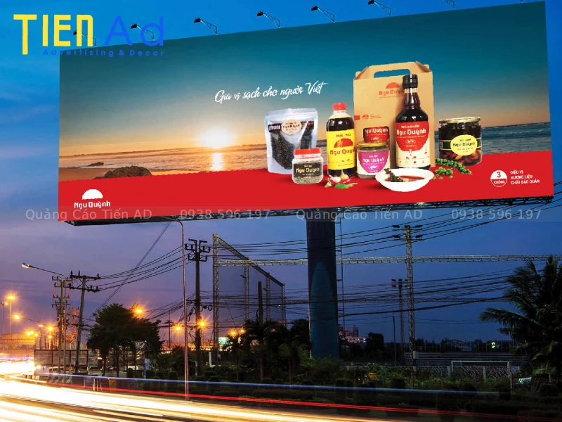 Tiến AD nhận thi công thay bạt quảng cáo trụ pano trọn gói, nhanh chóng tại TP.HCM