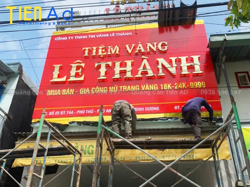 Tiết kiệm chi phí tối đa nhờ làm bảng hiệu Bình Dương tại xưởng gốc