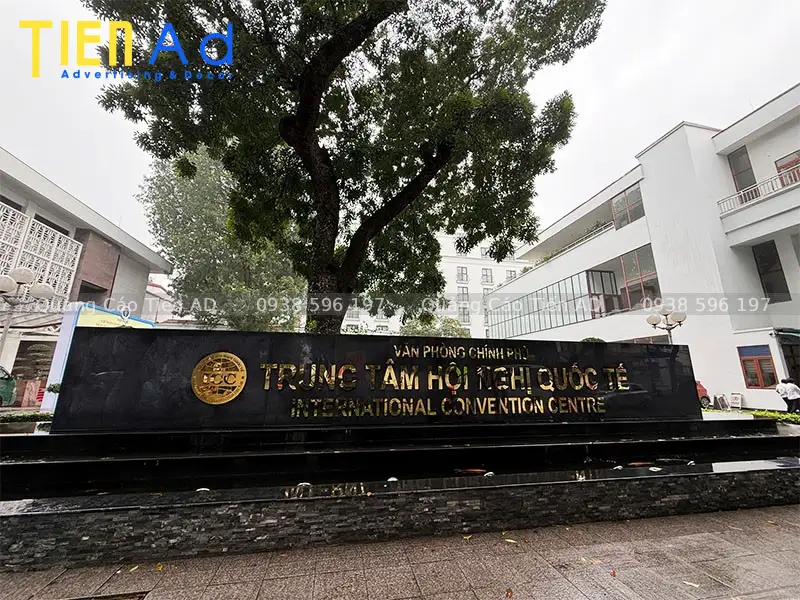 Tiêu chuẩn độ bền vật liệu thi công nổi phù hợp cho cổng tòa nhà, khu đô thị và khu công nghiệp ngoài trời