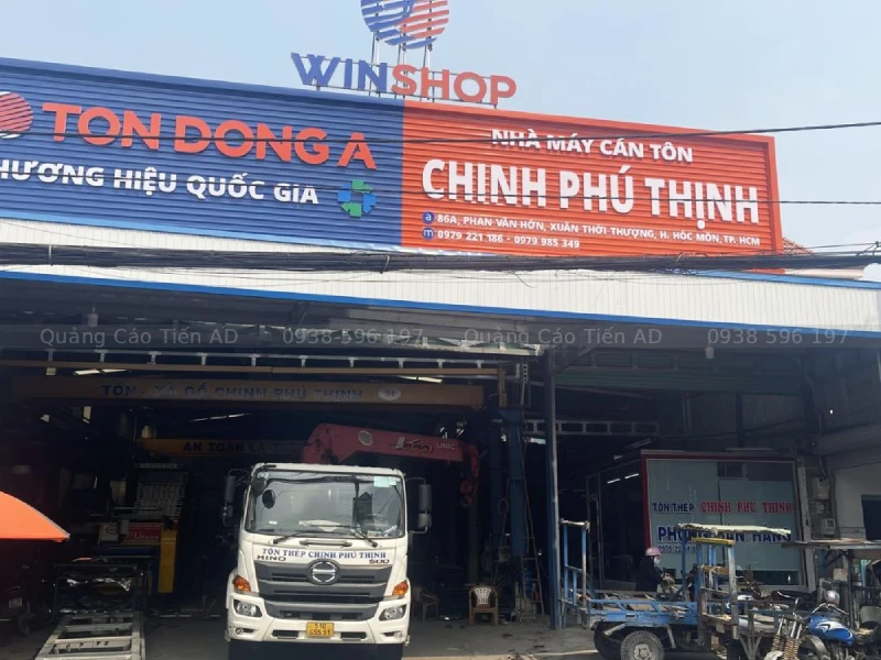 Tổng hợp các chất liệu phổ biến khi làm bảng hiệu Hóc Môn