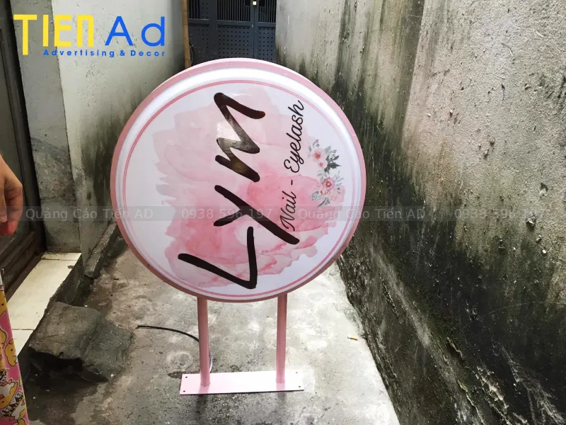 Tổng hợp những mẫu biển vẫy tròn độc lạ sáng tạo