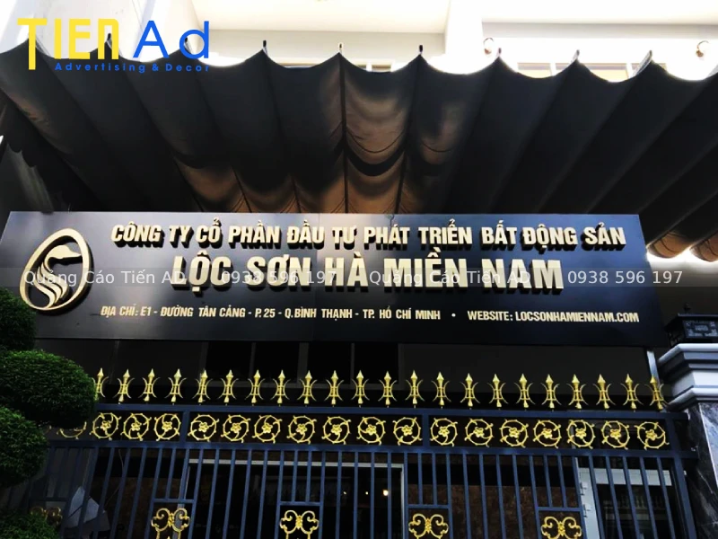 Top các chất liệu làm bảng hiệu công ty bất động sản sang trọng, phổ biến nhất