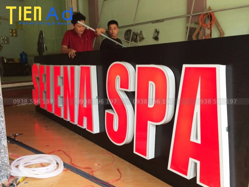 Ứng dụng của chữ mica nổi trong thực tế